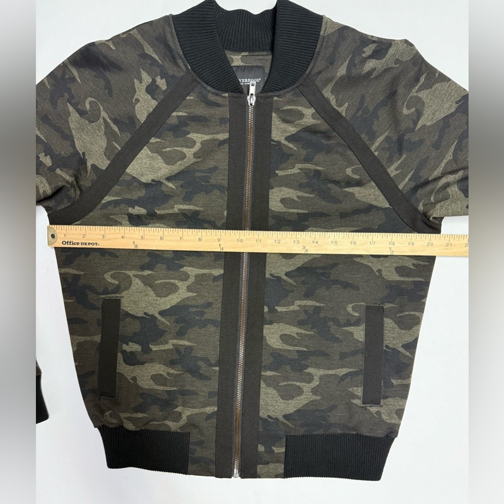 Liverpool Women's Dark Camouflage Bomber Jacket M, olive with black trim - Picture 8 of 16